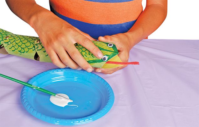 Snake toilet roll craft step 5